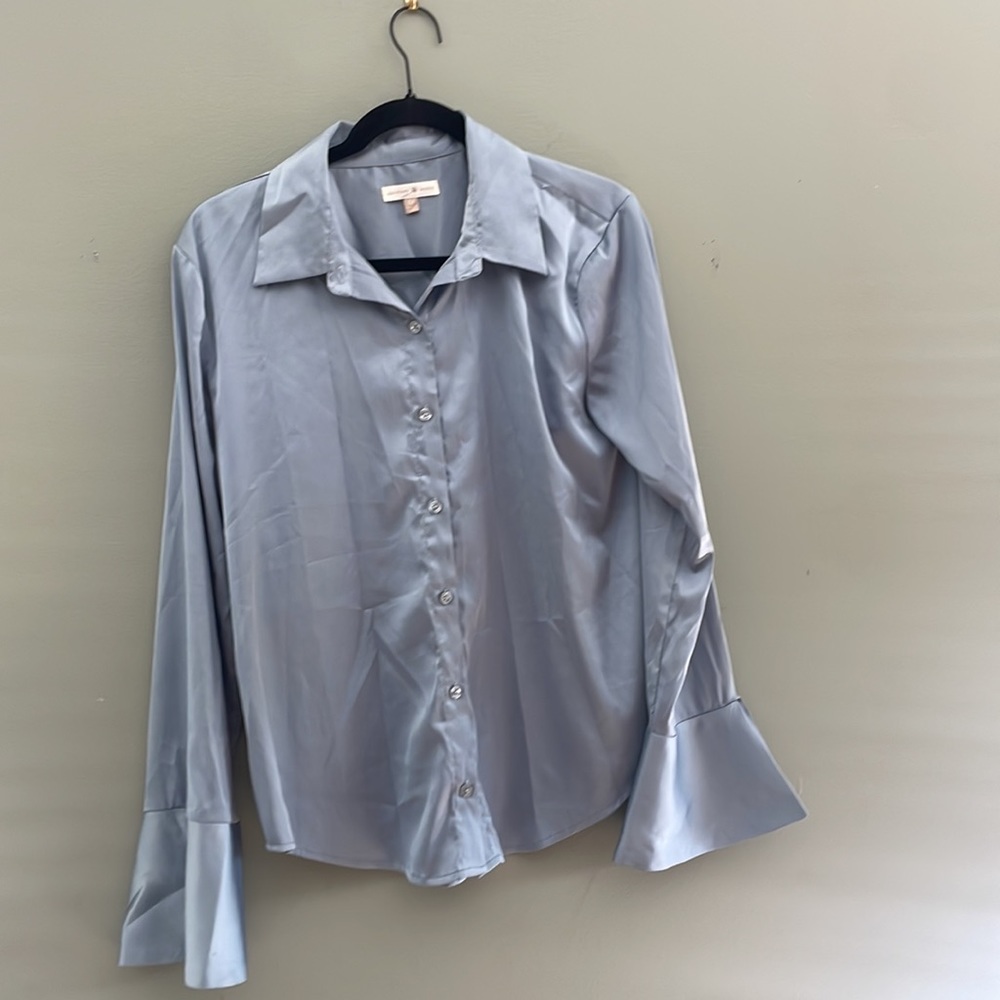 Backyard Roses Layla Blouse - Picture 2 of 4